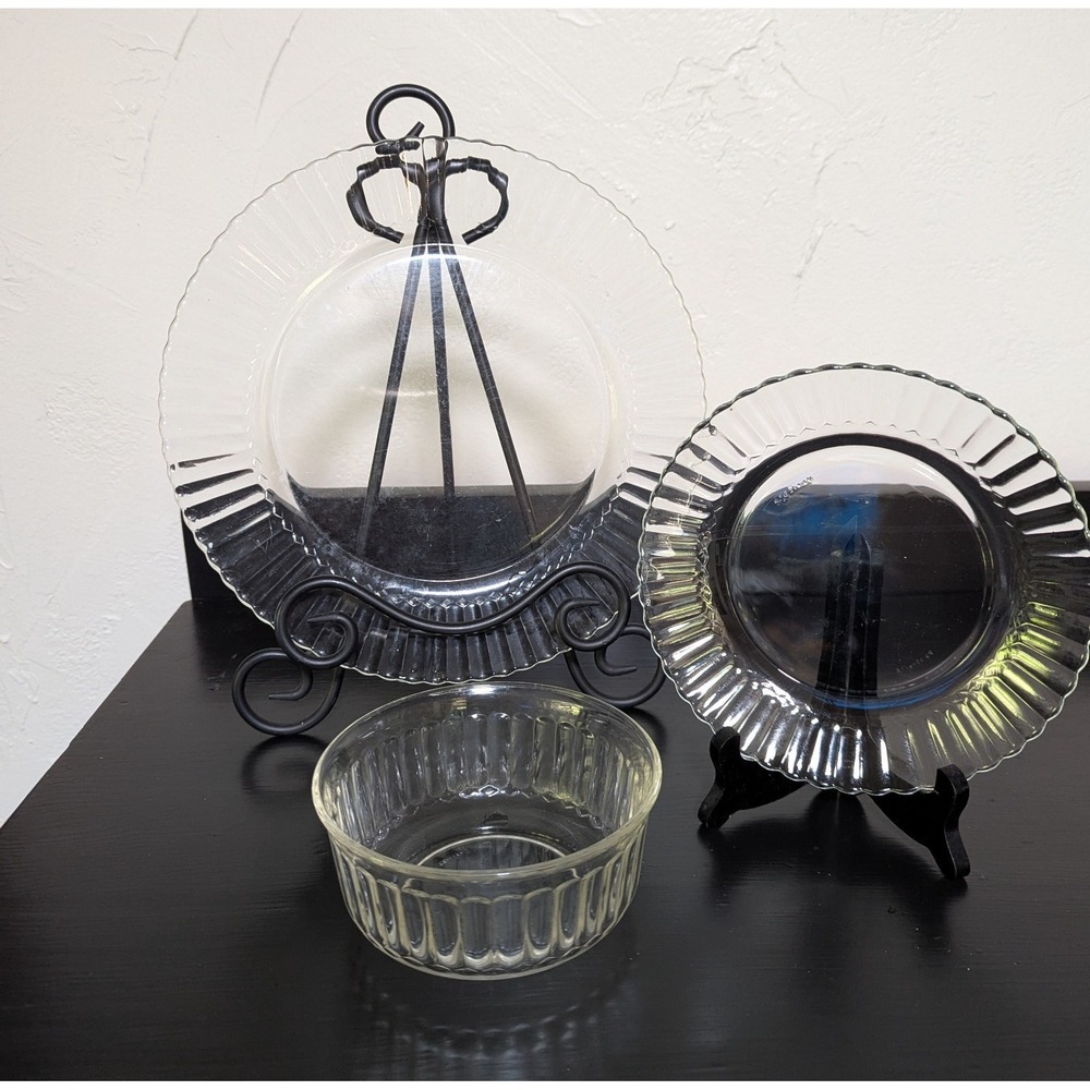 Vintage MCM Fortecrisa Mexico Ribbed Clear Glass Eight Piece Table Setting - Picture 2 of 8